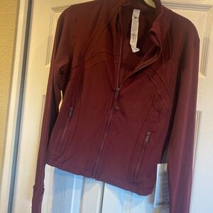 NWT Lululemon define jacket GARNET Size 10 Cropped